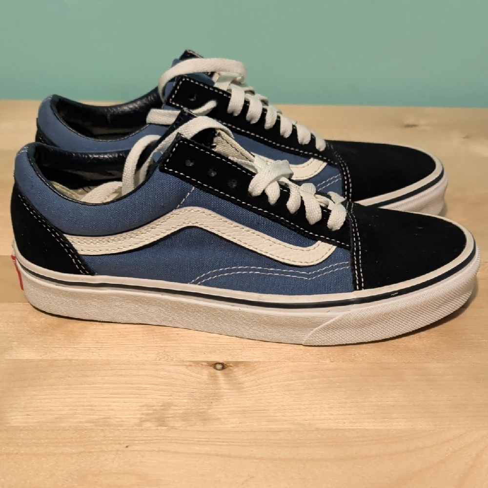 Vans Men's Black and Blue Skate Sneakers